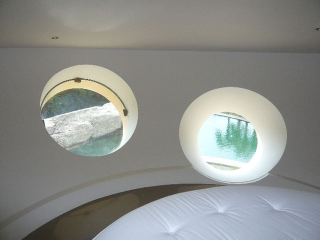 Illustration for article titled Dome Houses to Protect You from the Dark Future